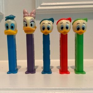 5 Donald Duck Family PEZ Dispensers Rare
